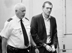 濱海縣王曉明被判幾年，被判五年零六個月