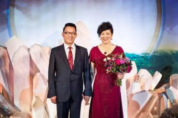 王育成結(jié)過幾次婚，結(jié)過2次婚今年55歲的郎平再次踏入婚姻