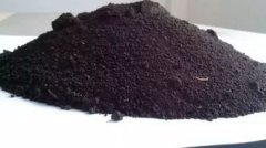 煤的形成過程,在地熱和壓力的作用下泥炭層發生壓實、失水