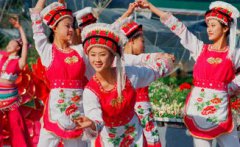 白族的傳統節日是,火把節、三月街(民族節)、冬至