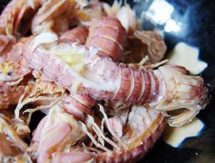 皮皮蝦吃什么，一般都是以小雜魚等為食