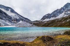 稻城亞丁在哪里，四川省甘孜藏族自治州稻城縣香格里拉鎮