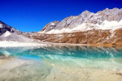 稻城亞丁海拔多少米，海拔2900米至6032米