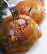 葫蘆雞為什么叫葫蘆雞，葫蘆雞系“囫圇雞”的轉(zhuǎn)音