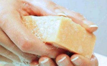 被狗咬了怎么辦，盡快到家附近的衛生防疫站注射狂犬疫苗