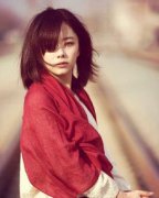 譚松韻家境如何，她是一個富二代