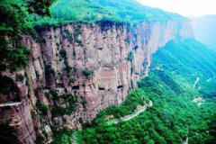 郭亮掛壁公路能自駕嗎，目前私家車不讓開進景區了