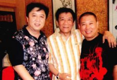 郭德綱師父是誰，是著名相聲演員侯耀文