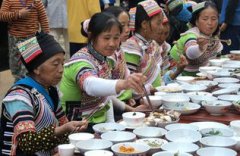 長街宴哪個民族的節日，是哈尼族的傳統節日
