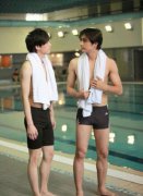 陳偉霆為什么叫巨蕉,因?yàn)殛悅ヶ弥憬秵?wèn)女生你想吃巨蕉嘛