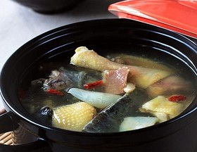 霸王別姬是什么菜，是江蘇徐州地區(qū)的一道傳統(tǒng)名菜