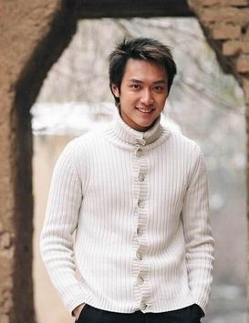 馮紹峰是哪里的，祖籍是浙江奉化人