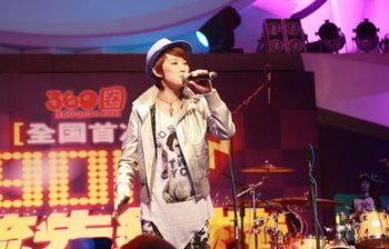 劉力揚為什么被雪藏,被指認是同性戀爆出很多的露骨內容