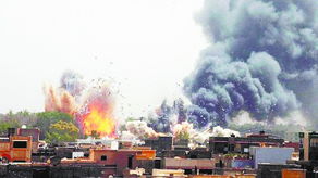 利比亞的首都，名義上仍然是的黎波里市