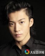 小栗旬在日本的地位，在日本算是一線明星