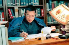 數(shù)學(xué)家的小故事,陳景潤學(xué)習(xí)起來常常忘記了吃飯睡覺