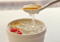 早上與晚上吃燕窩區(qū)別，早晚吃都可以一般建議空腹吃