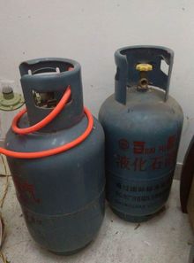 煤氣罐怎么關，先關上面的煤氣開關再關總煤氣開關