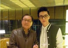 豬八戒的扮演者馬德華,家中兄弟四人他排第三