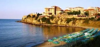 摩納哥和法國的關系，是保護國和被保護國的關系