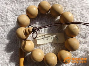 降龍木手串怎么保養(yǎng),通常都拿布盤或帶棉手套盤