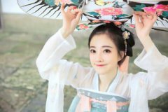 馮提莫身高體重多少,生于重慶市萬(wàn)州區(qū)的她有143CM