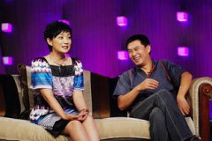 張嘉譯的妻子是誰呀，是王海燕也是一名演員