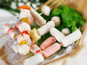 麻辣燙的做法家常，準備調料食用油、蔥姜蒜