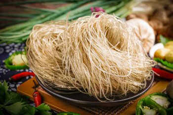 浙江溫州特產(chǎn)有哪些可以方便帶回家，溫州燈盞糕和甌柑適合送禮