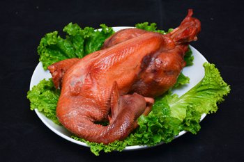 南陽(yáng)特產(chǎn)有哪些好吃的能帶走,鎮(zhèn)平燒雞和西峽獼猴桃適合送人