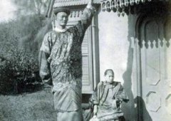 詹世釵的兒子,是和英國女人生的叫純澤的孩子