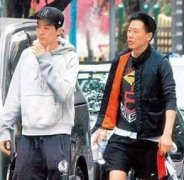 唐鶴德新男友是誰,是網名為“嫩版Leslie”的帥哥