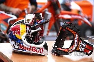 許書標會說中文嗎,他在海南出生、泰國長大所以不會說