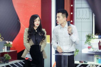 辛有志以前結(jié)過婚嗎，據(jù)說拋棄了已經(jīng)結(jié)婚多年的前妻