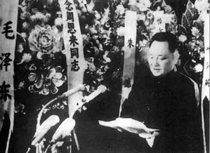 最感人的母親悼詞,每次走到您墳前都要佇立良久