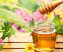 什么可以解酒最快方法,喝綠茶、芹菜水果汁、檸檬蜂蜜