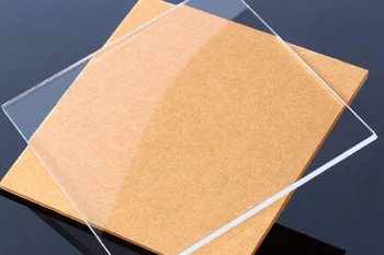 亞克力是塑料嗎，亞克力是什么材料