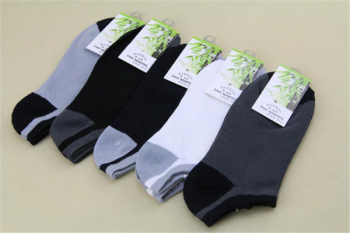 嬰兒穿竹纖維和純棉哪個好，竹纖維是什么材質