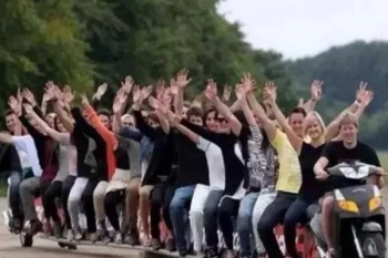 性能最好的踏板摩托車,世界上最長的踏板摩托車