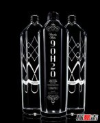 瓶子帶翅膀和皇冠的水,世界上最貴的礦泉水