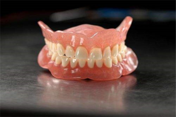 真的有必要買電動牙刷嗎,假牙可以使用電動牙刷嗎