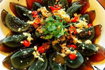 皮蛋可不可以和豆腐一起吃,松花蛋和豆腐相克嗎