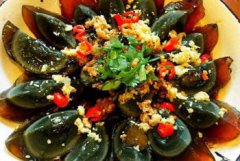 皮蛋可不可以和豆腐一起吃，松花蛋和豆腐相克嗎