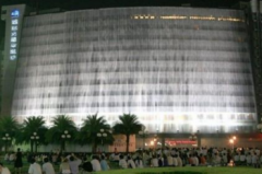 美國(guó)最大的人工瀑布，世界上最大的人造瀑布