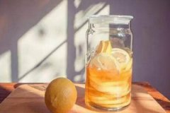 自制蜂蜜檸檬水怎么做,自制蜂蜜檸檬茶禁忌