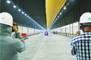 港珠澳大橋海底隧道長多少公里，全長5.6公里最大水深超40米