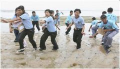 李連杰經(jīng)歷的海嘯,2004年12月25號李連杰攜妻女到馬夫度假