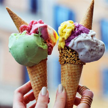 冰淇淋是哪個(gè)國(guó)家發(fā)明的,冰淇淋最早出現(xiàn)在哪個(gè)國(guó)家