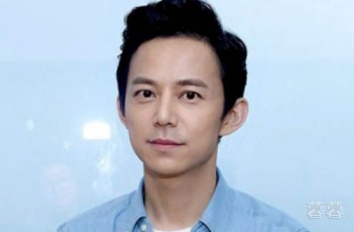 何炅的老婆是誰，王一博吻痕