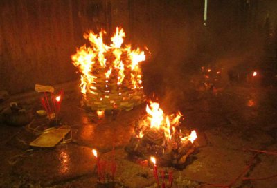 人去世為什么要燒七個七，年輕人去世燒頭七嗎